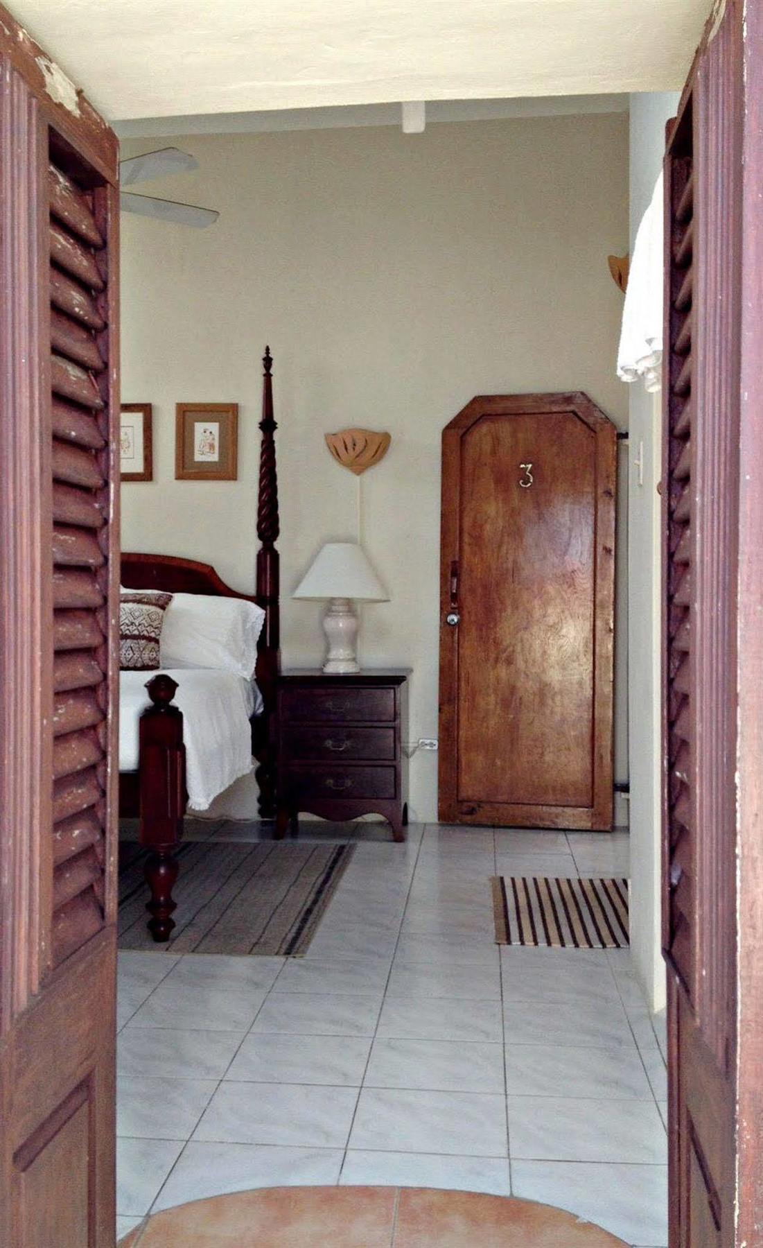 Отель Round House Батшеба Экстерьер фото
